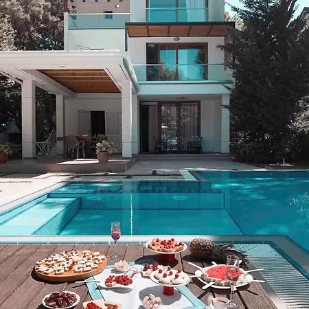 Beachfront By Monika Experiences * Golem (Tirana)