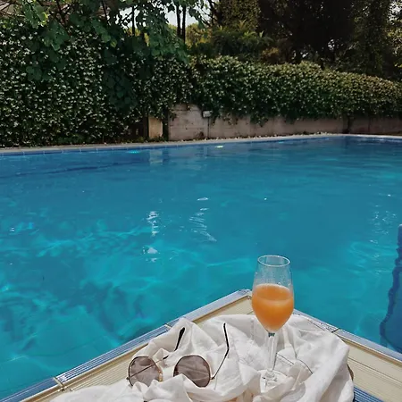 Beachfront By Monika Experiences Villa Golem (Tirana)